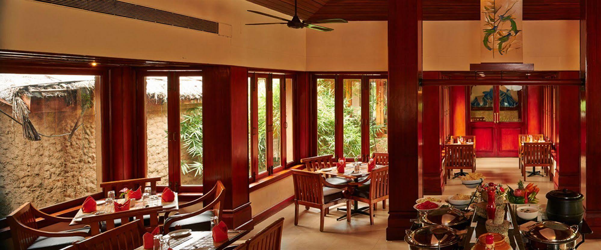 Club Mahindra Thekkady Hotel Exterior photo